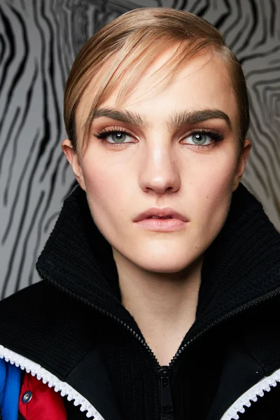 Look 14